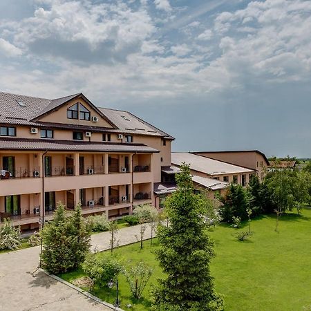 Club Insieme Grand Resort Potlogi Exteriér fotografie
