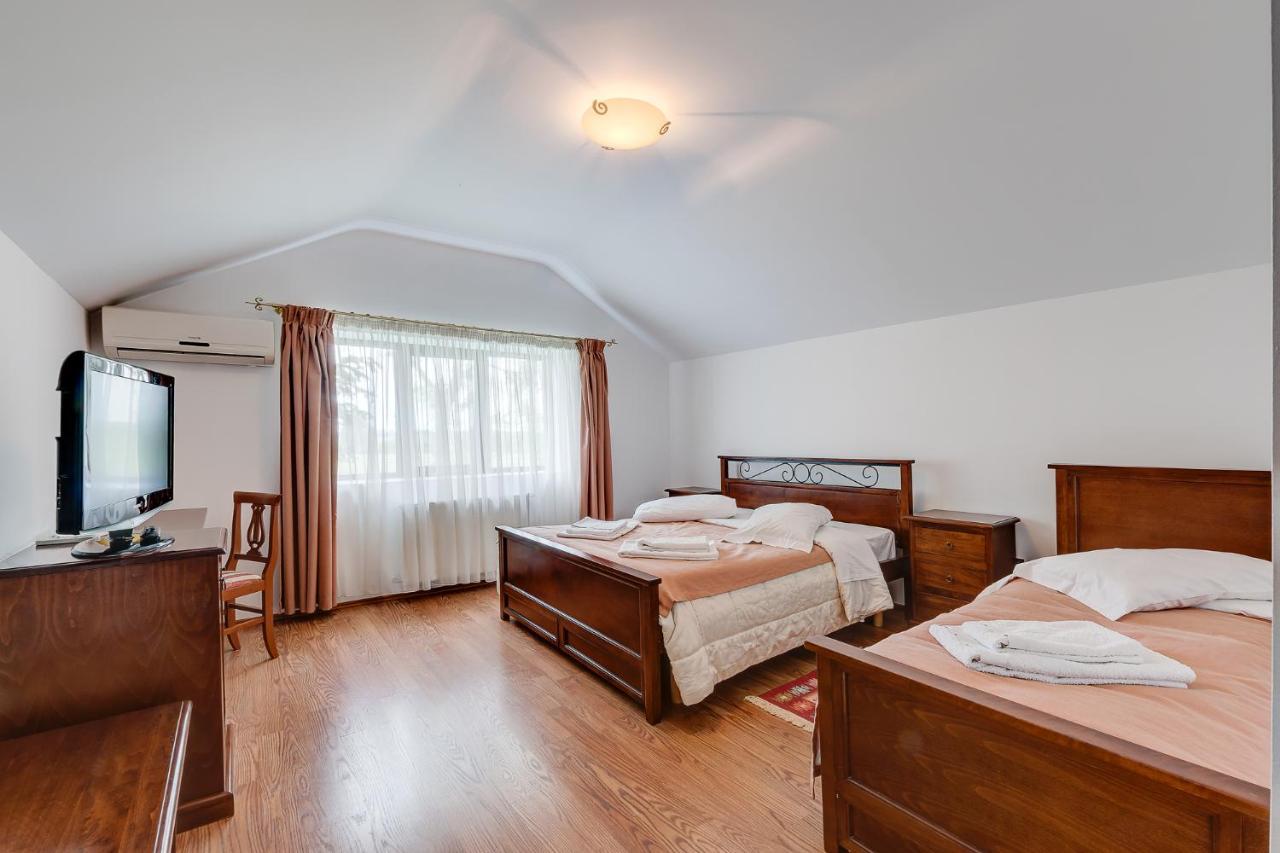 Club Insieme Grand Resort Potlogi Exteriér fotografie