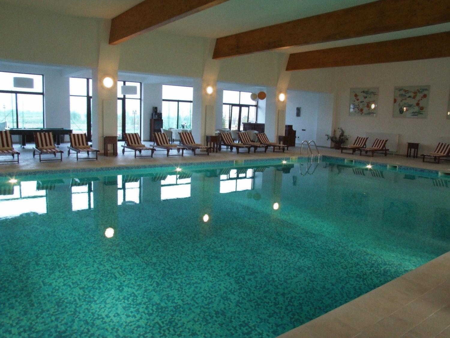 Club Insieme Grand Resort Potlogi Exteriér fotografie